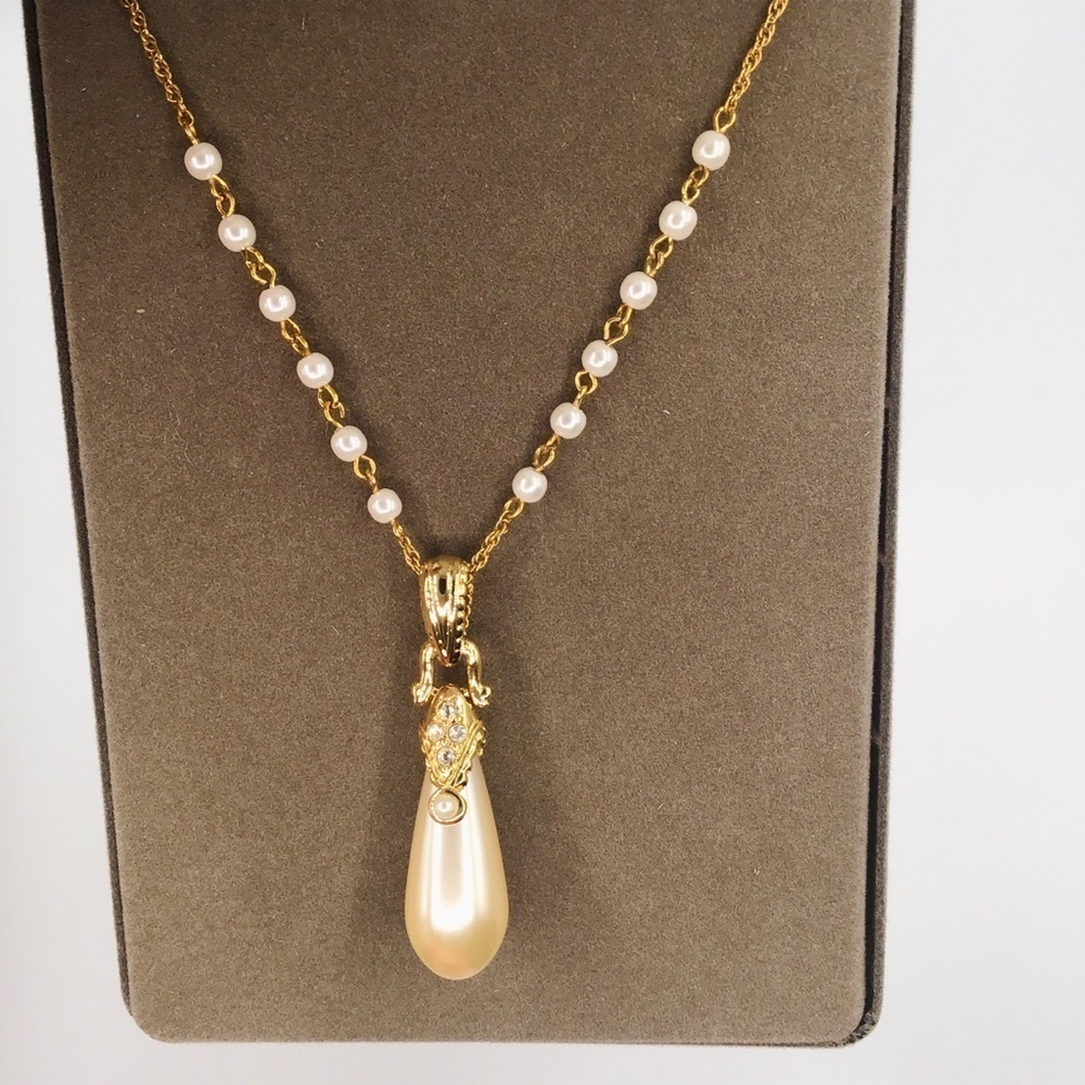 Nolan MILLER Set Pendant Necklace Earrings Gold Tone Long FauxPearl Rhinestone - Picture 2 of 10